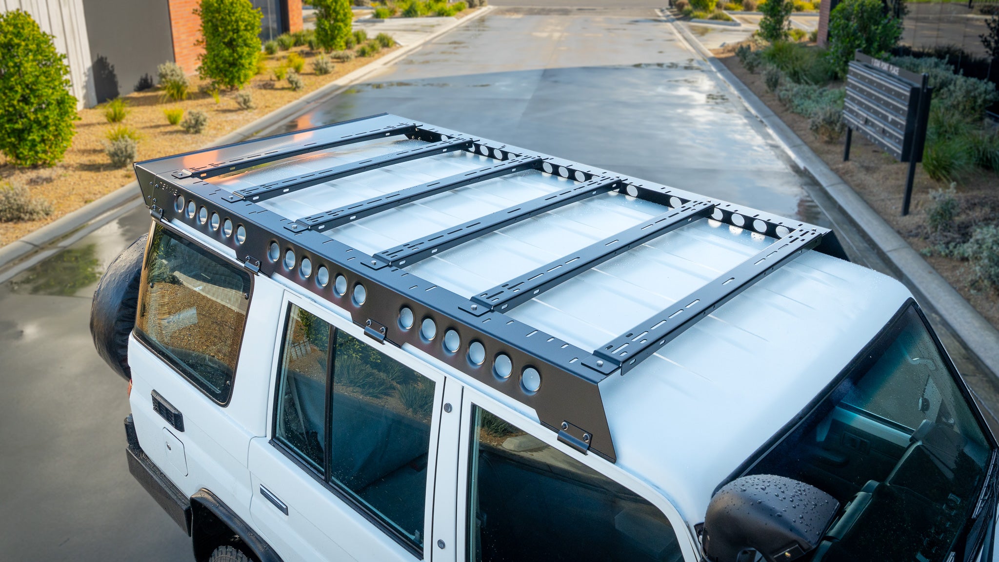 Toyota LandCruiser 76 Series Roof Rack (LPLD)